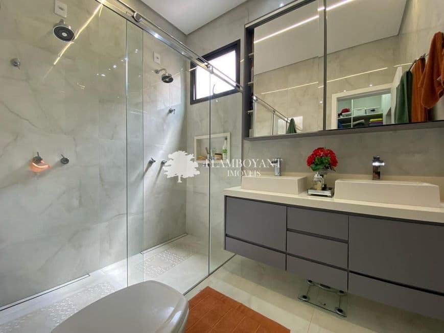 Casa em condomínio para alugar no Laranjeiras image 2